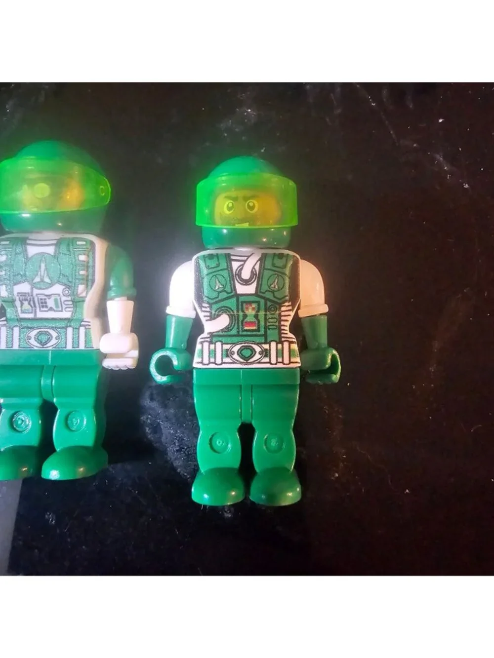 LEGO 1992 Space Police II Minifigure Pair With Green Helmets & Detailed Torso Pr